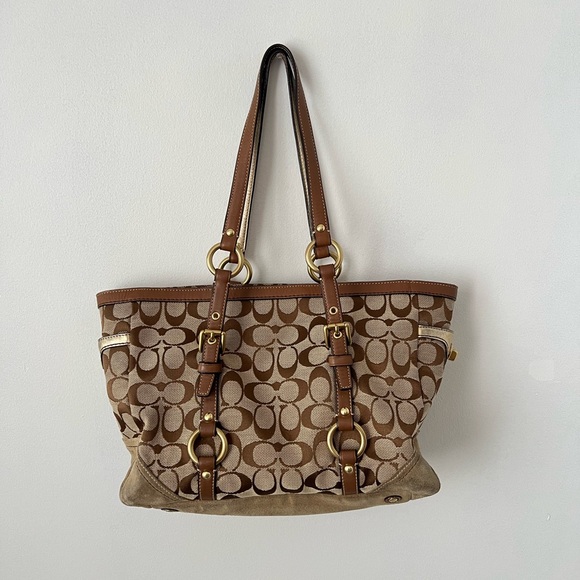 Coach Bag - Picture 2 of 9